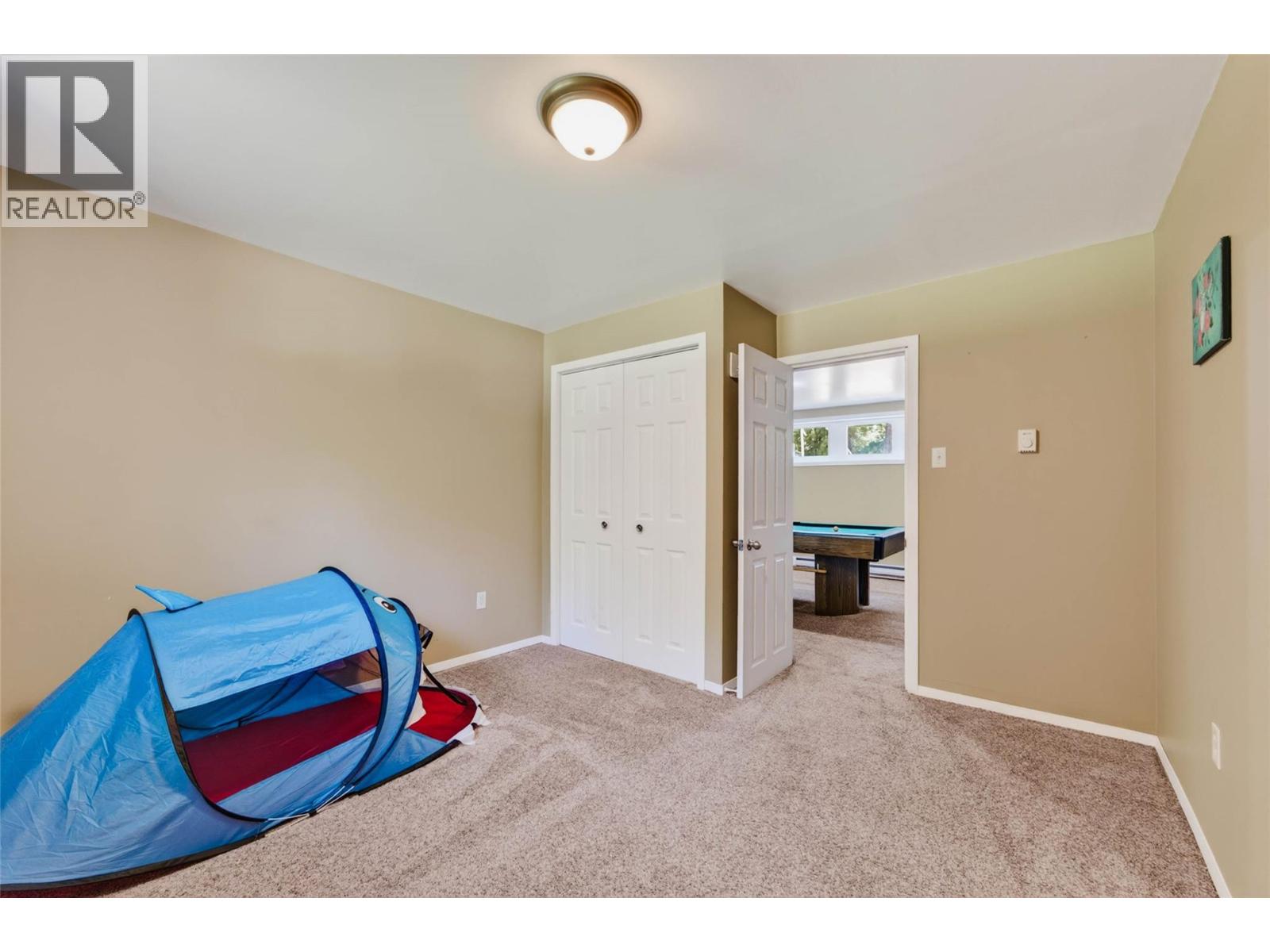 852 RIONDEL Road, Riondel