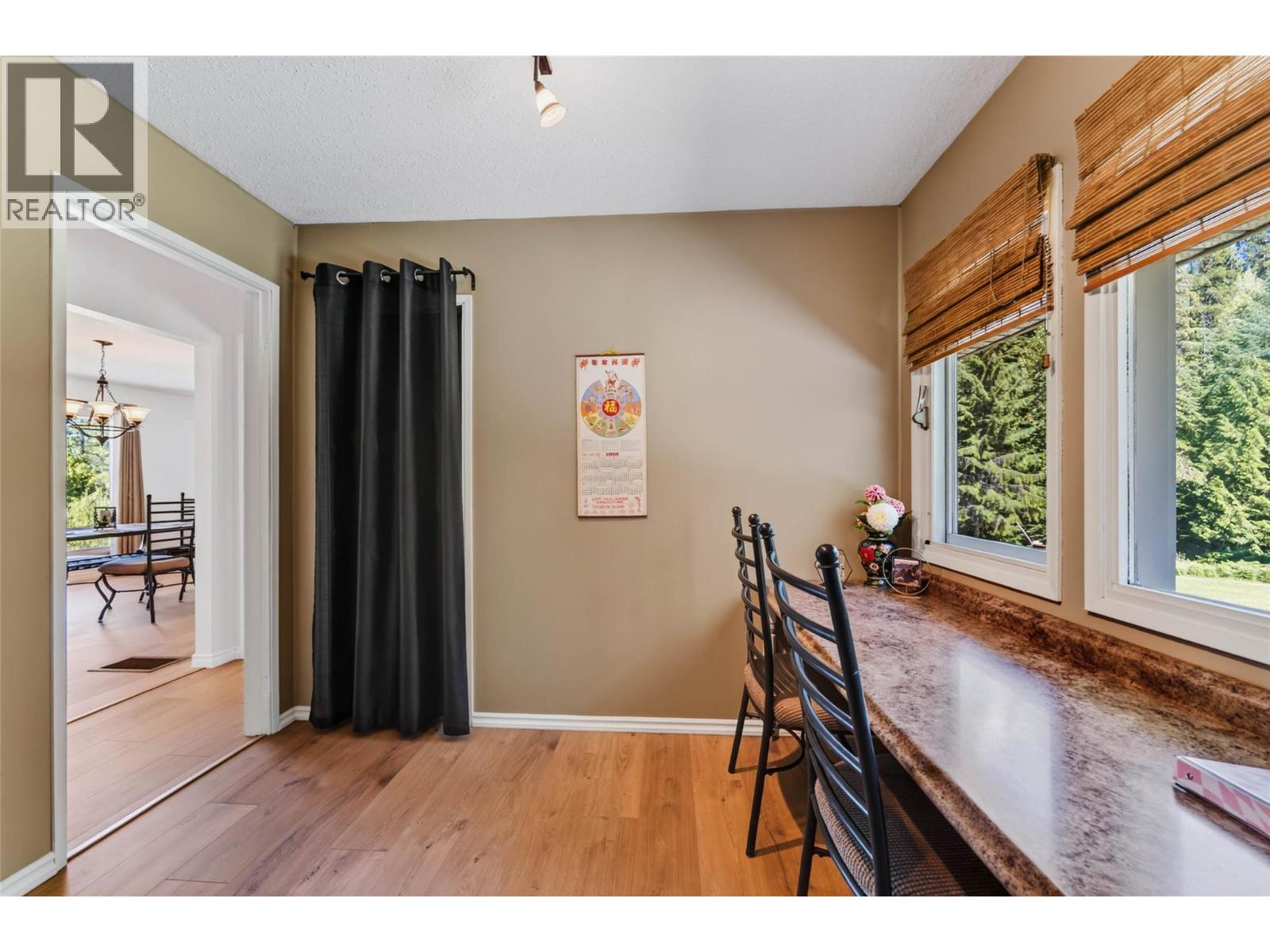 852 RIONDEL Road, Riondel