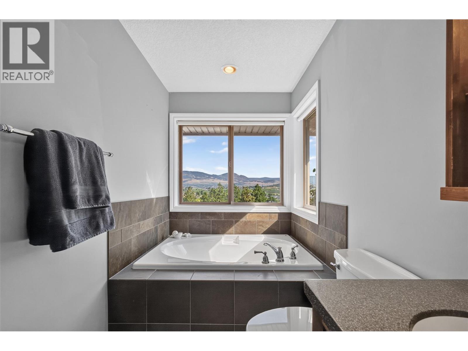  155 Terrace Hill Court, Kelowna