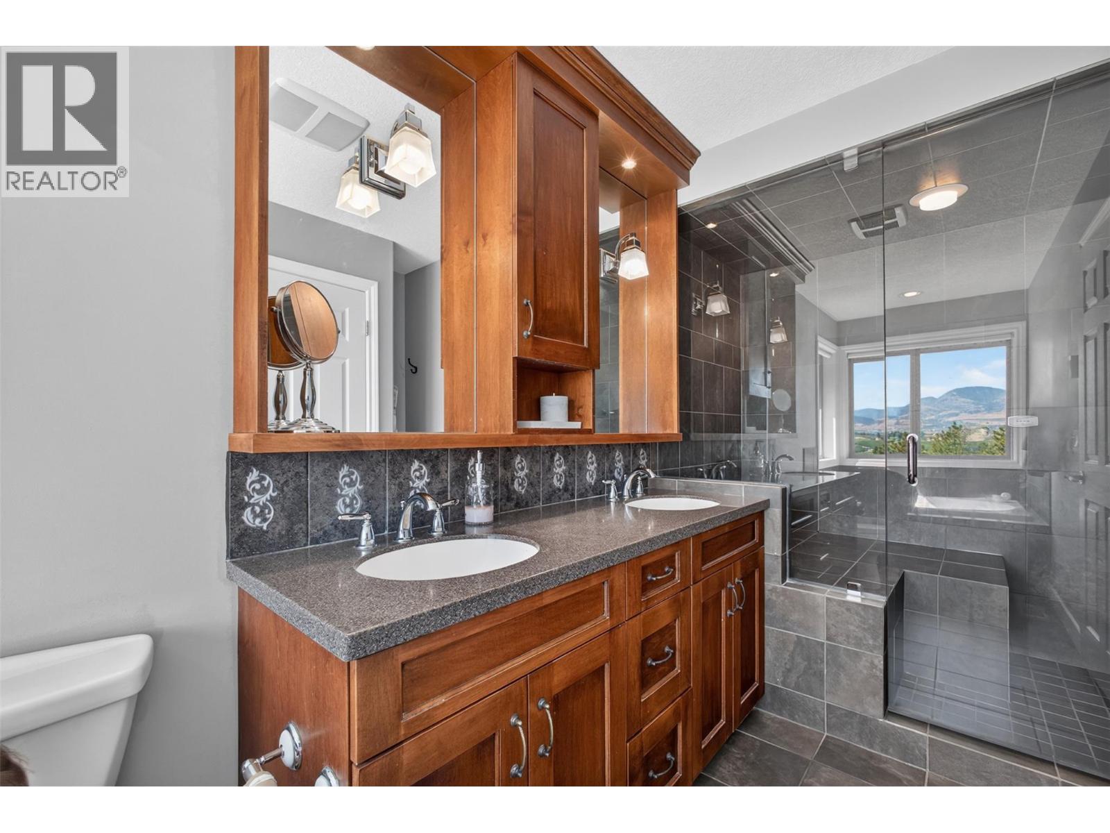  155 Terrace Hill Court, Kelowna