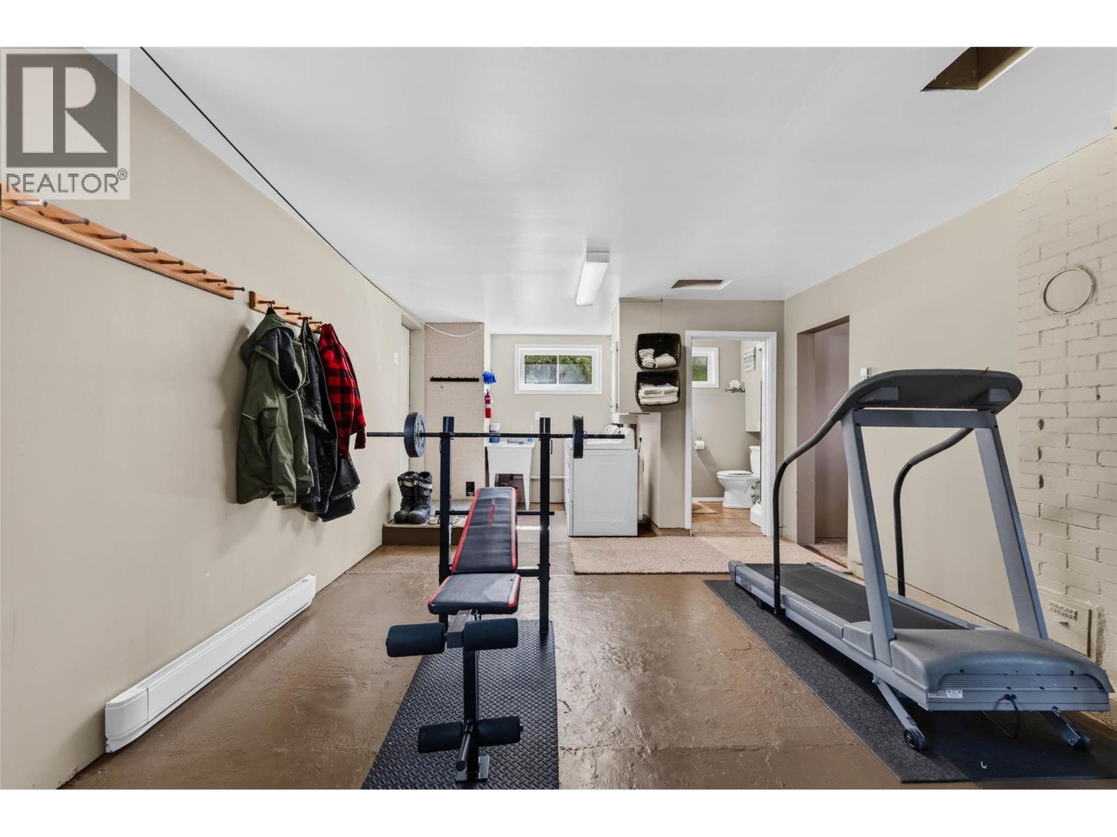 852 RIONDEL Road, Riondel