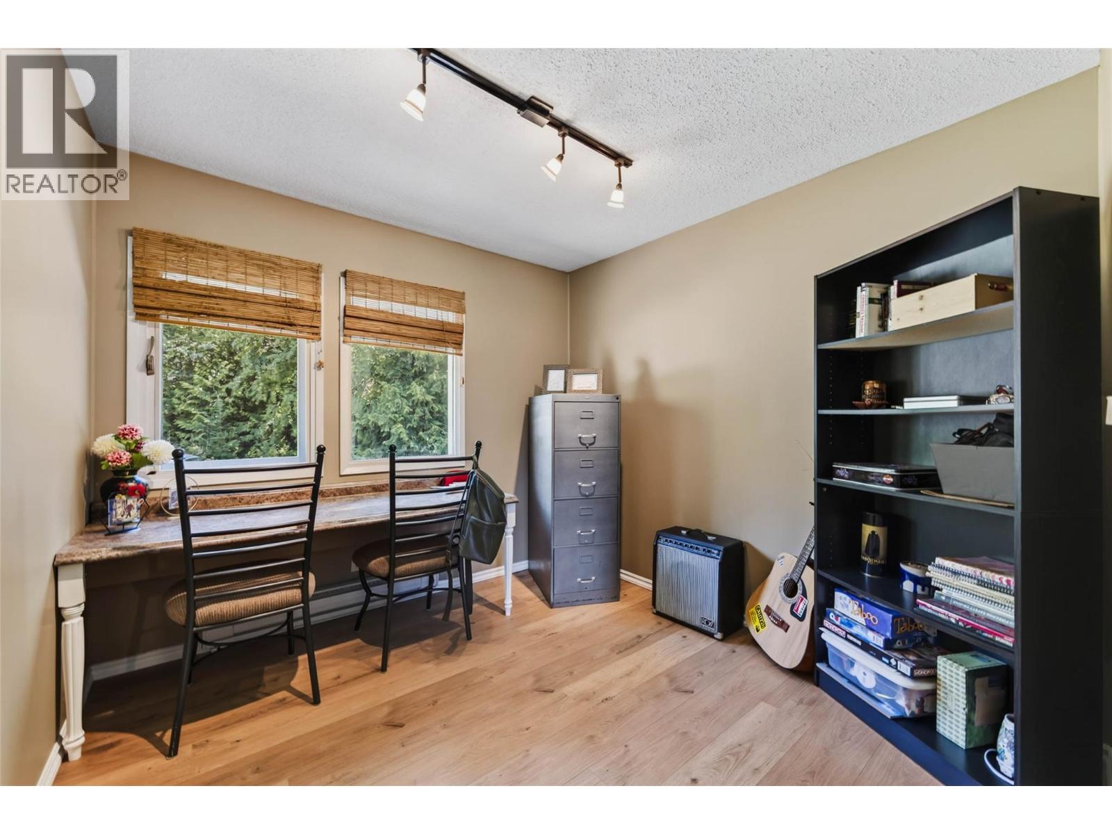 852 RIONDEL Road, Riondel