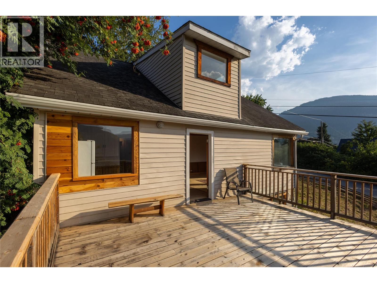 601 Richards Street, Nelson