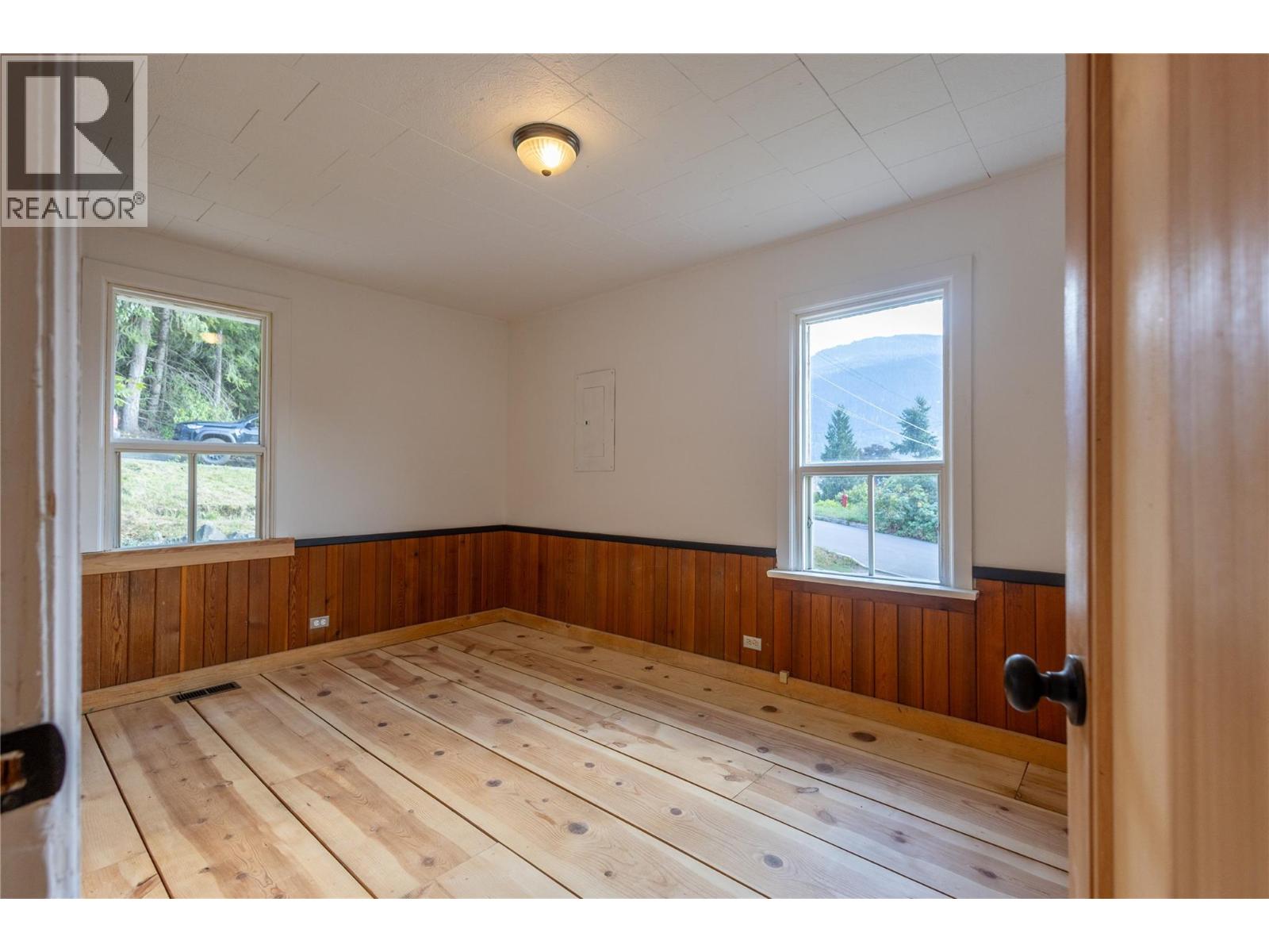 601 Richards Street, Nelson