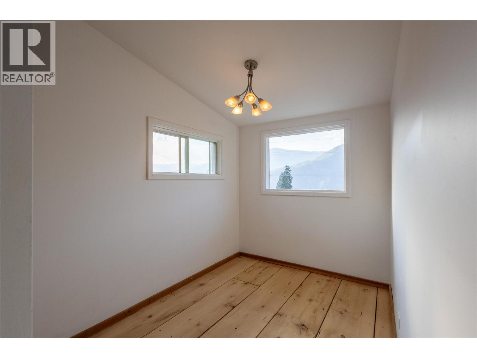601 Richards Street, Nelson