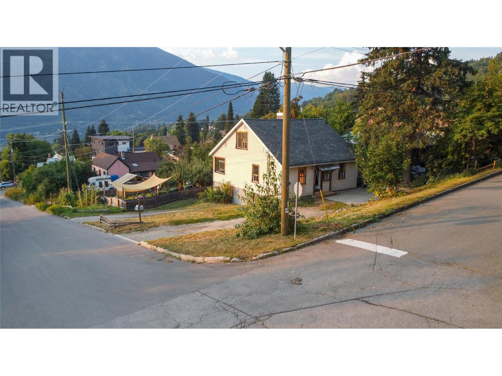 601 Richards Street, Nelson