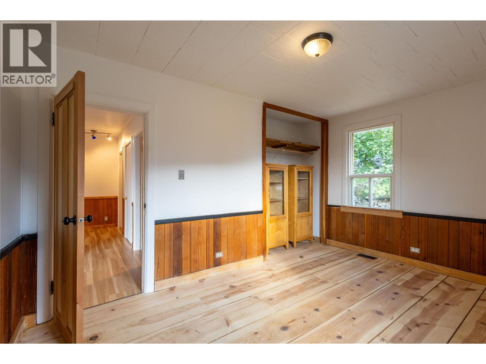 601 Richards Street, Nelson
