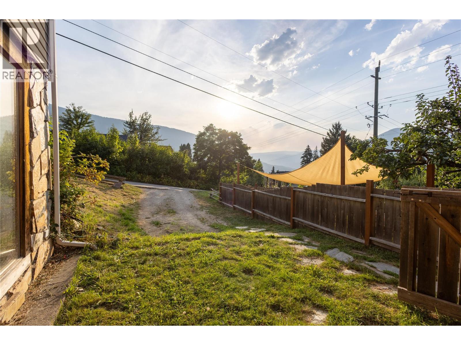 601 Richards Street, Nelson