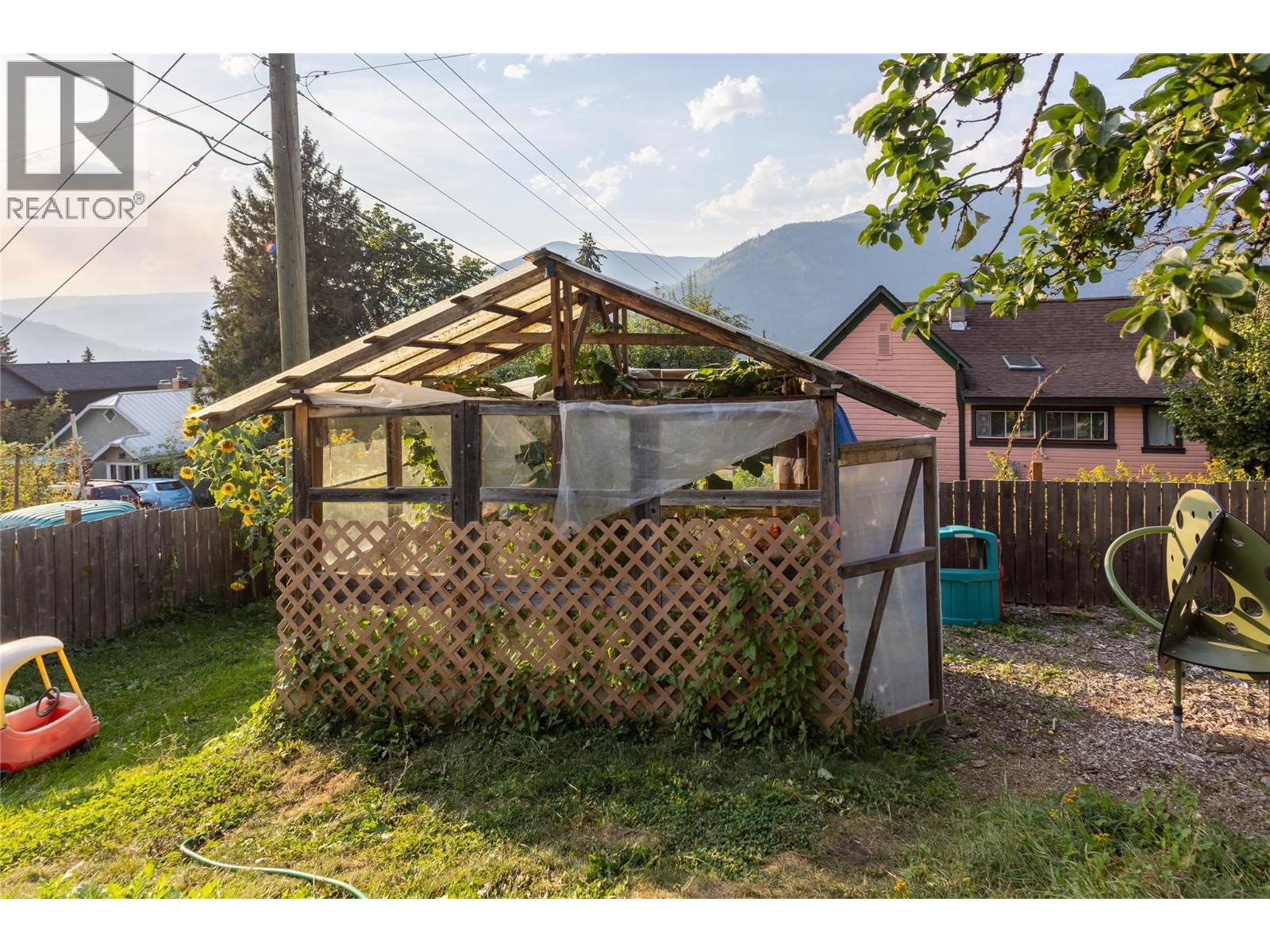 601 Richards Street, Nelson