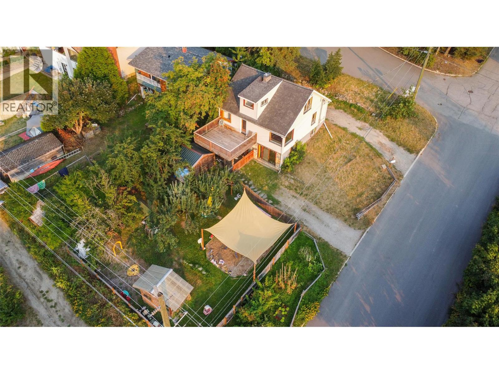 601 Richards Street, Nelson