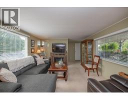 Full ensuite bathroom - 15401 Kalamalka Lake Road Unit# 3a, Coldstream, BC V1B1Z3 Photo 7