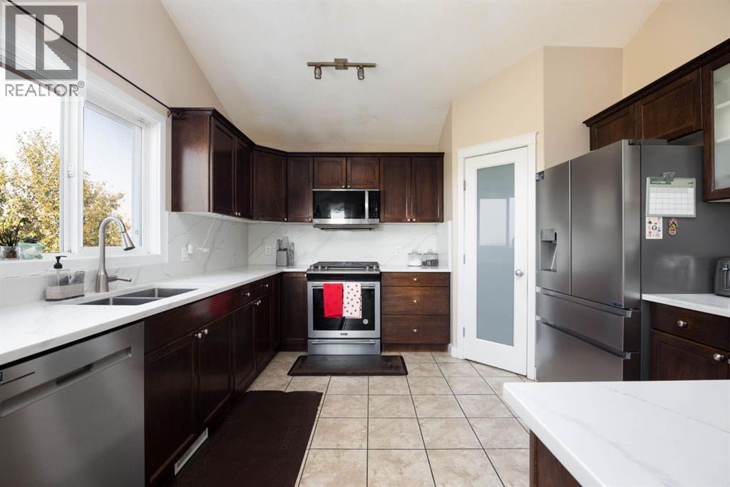 212 Merganser Crescent - 11