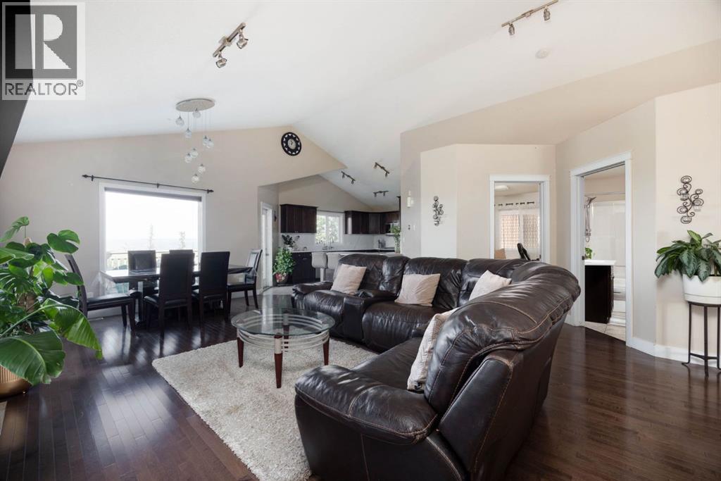212 Merganser Crescent - 4