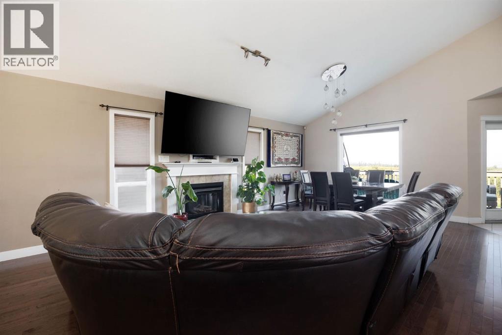 212 Merganser Crescent - 5