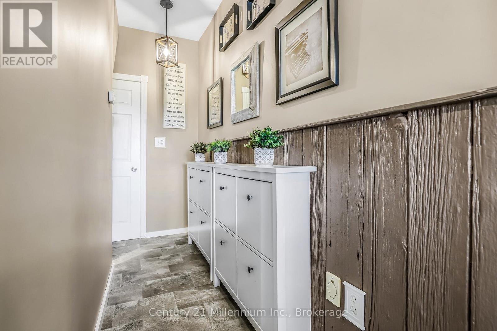 155104 7TH LINE - Image 11