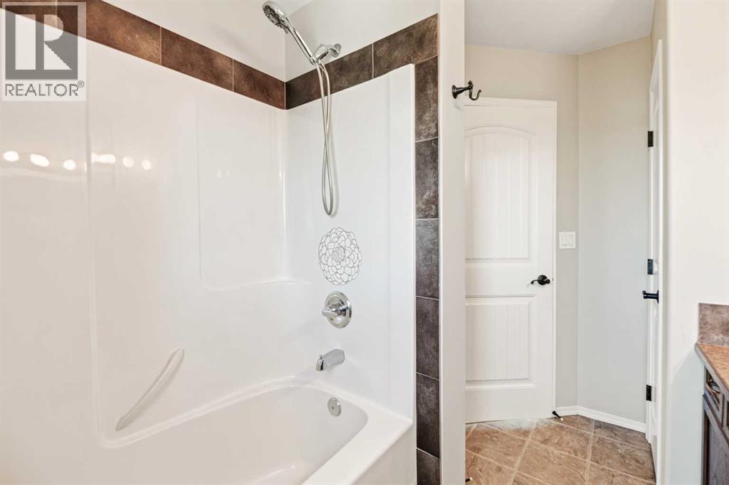 Listing photo – 151 Kirton Close, Red Deer
