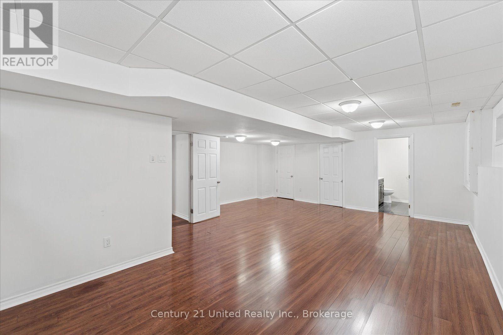 262 BOWEN DRIVE - Image 40