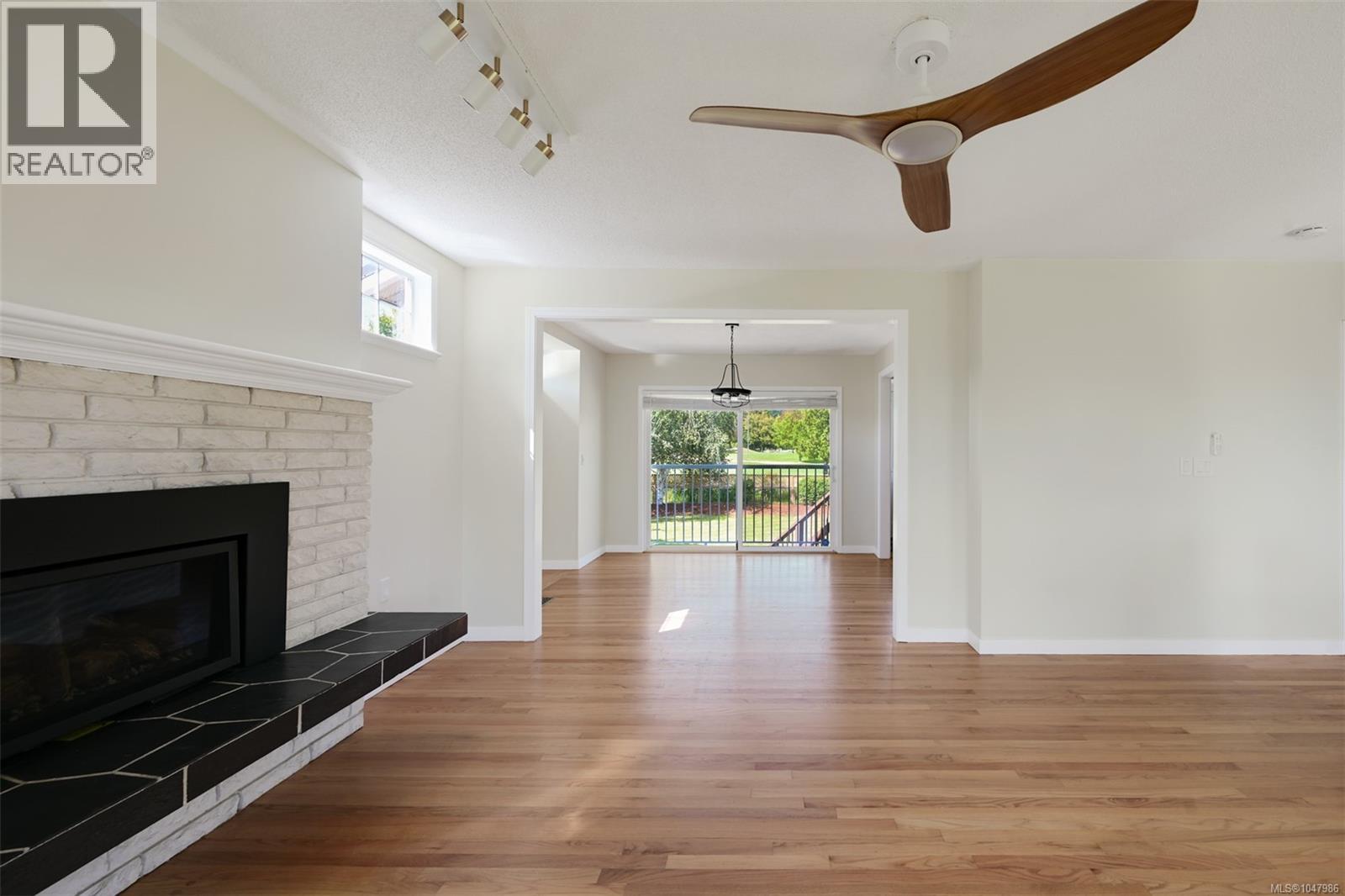 5348 Parker Ave, Saanich