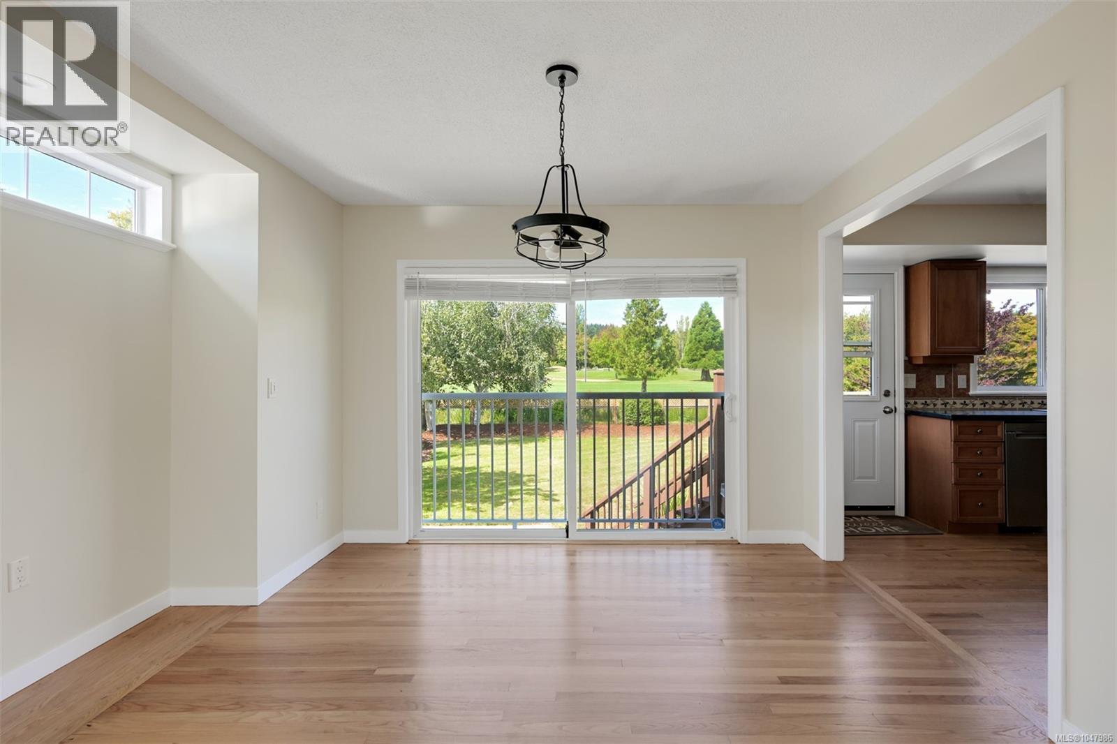 5348 Parker Ave, Saanich