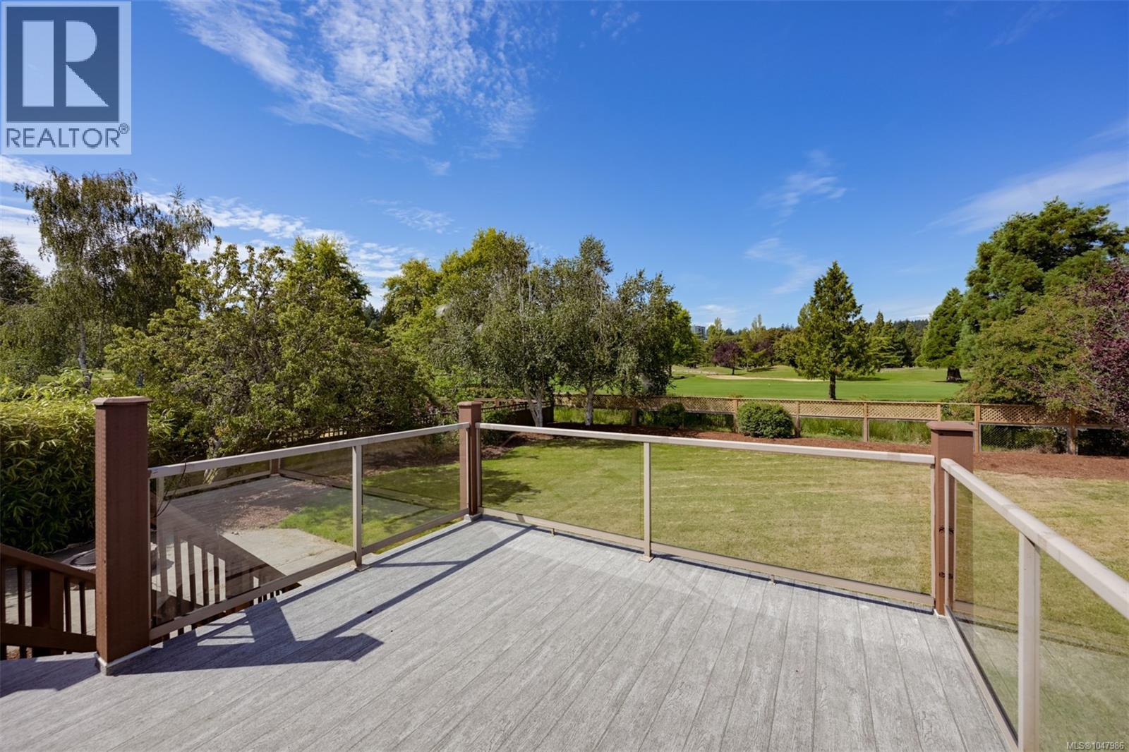 5348 Parker Ave, Saanich