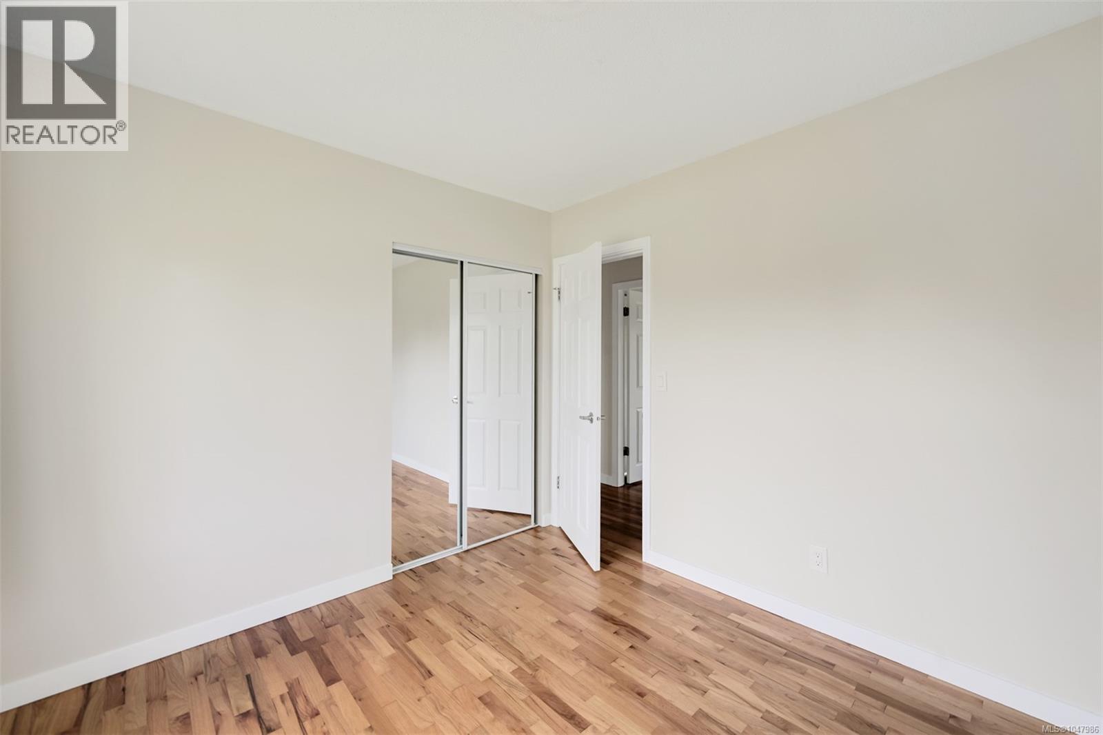 5348 Parker Ave, Saanich