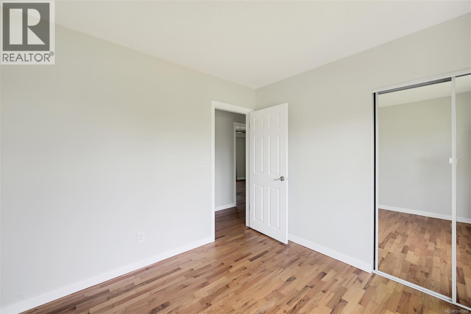5348 Parker Ave, Saanich