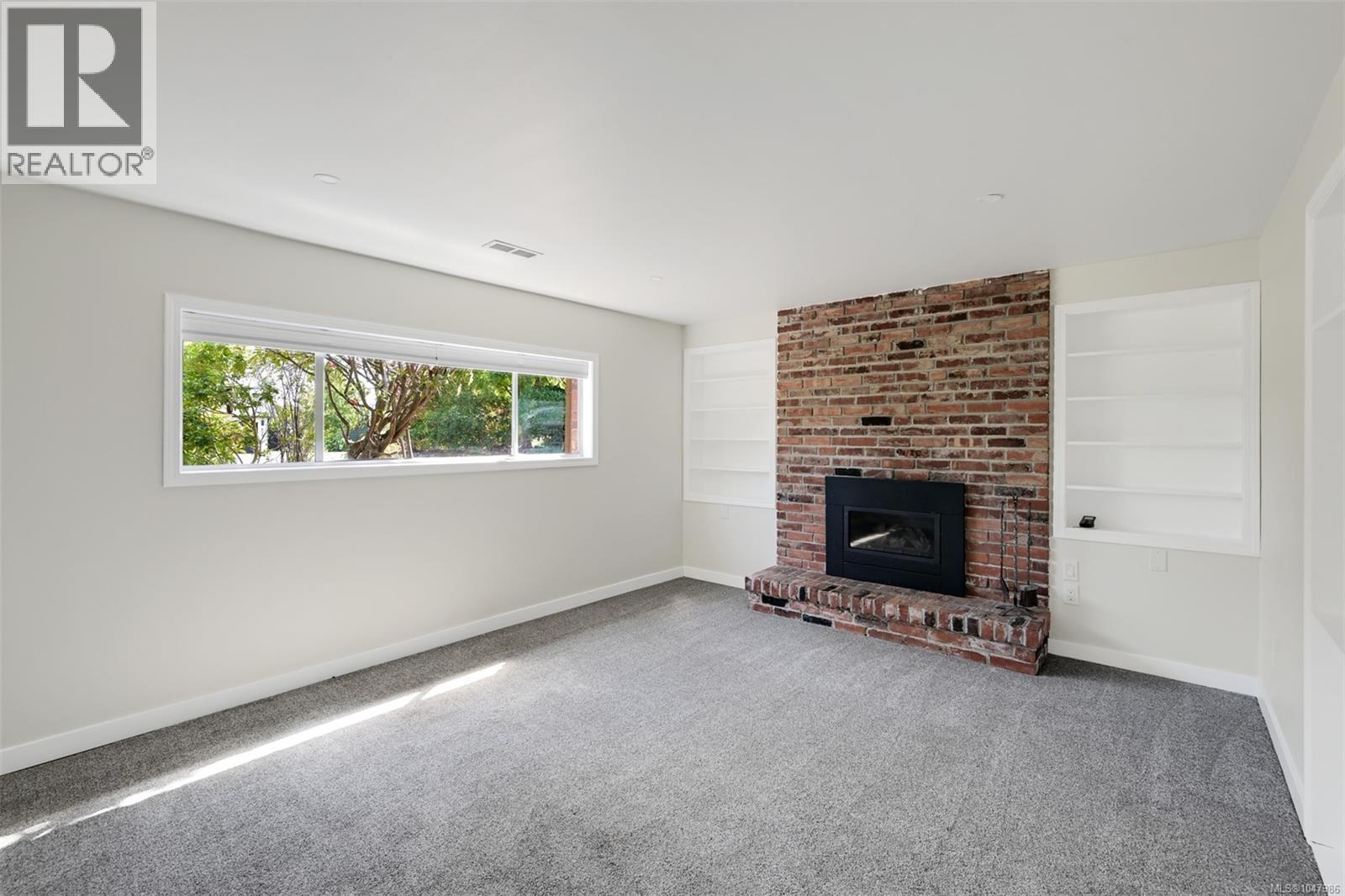 5348 Parker Ave, Saanich