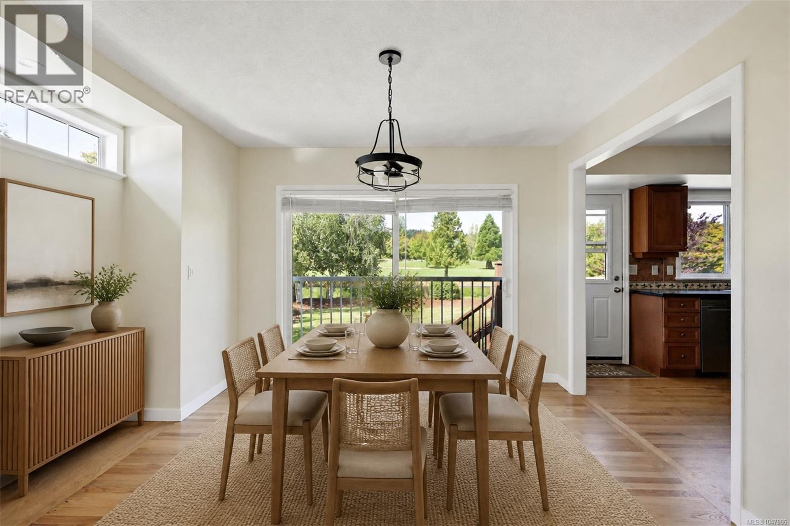 5348 Parker Ave, Saanich