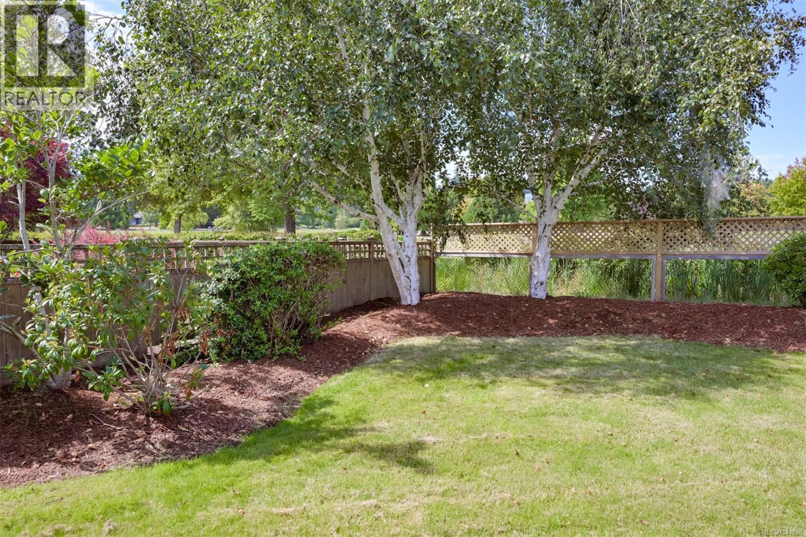 5348 Parker Ave, Saanich