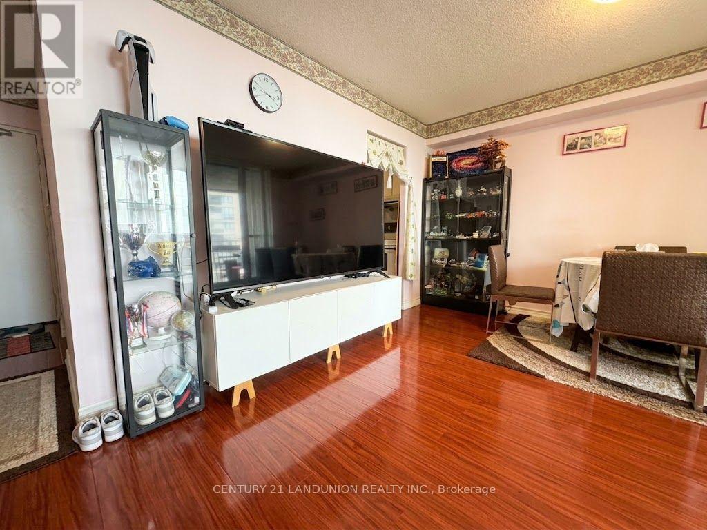 #1005 2500 BRIDLETOWNE CIRCLE - Image 7