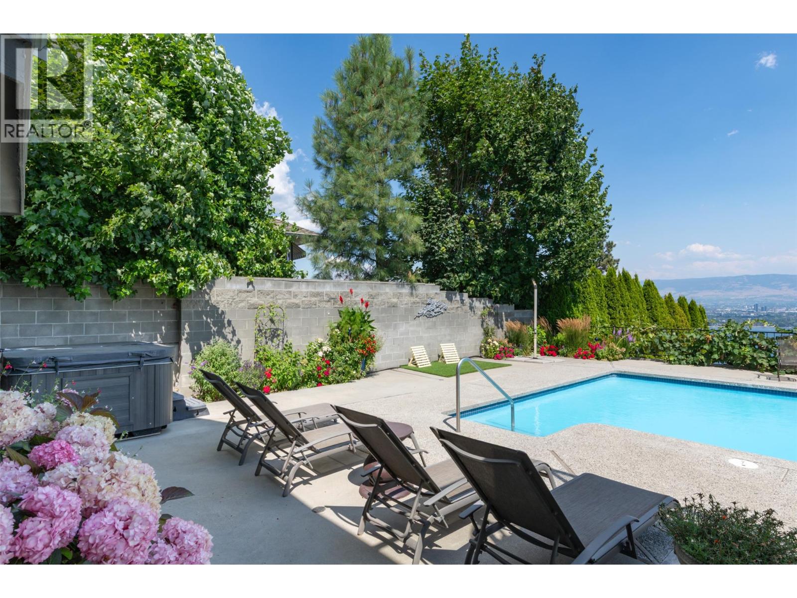  2231 Bridgeview Road, West Kelowna