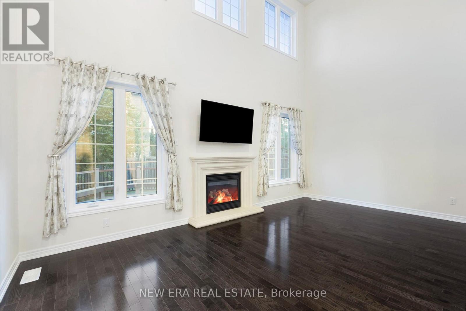 2 LADY VALENTINA AVENUE - 15