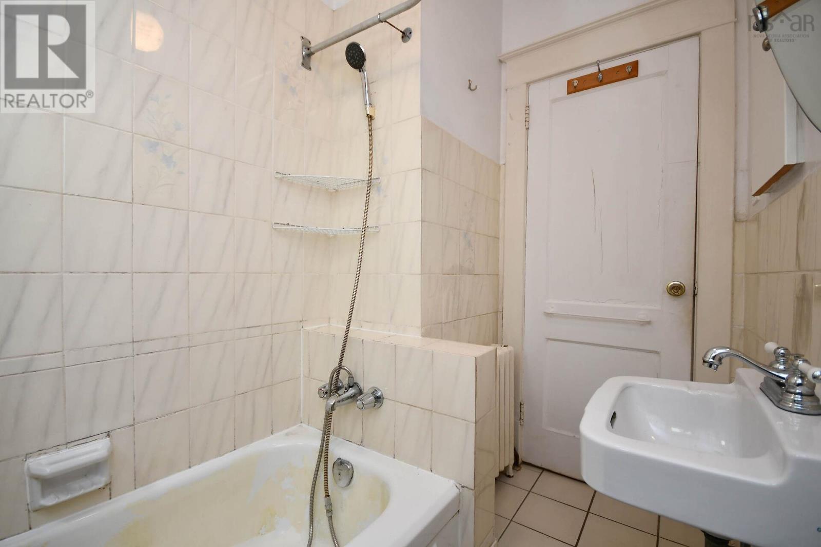 6285 Willow Street - Image 17