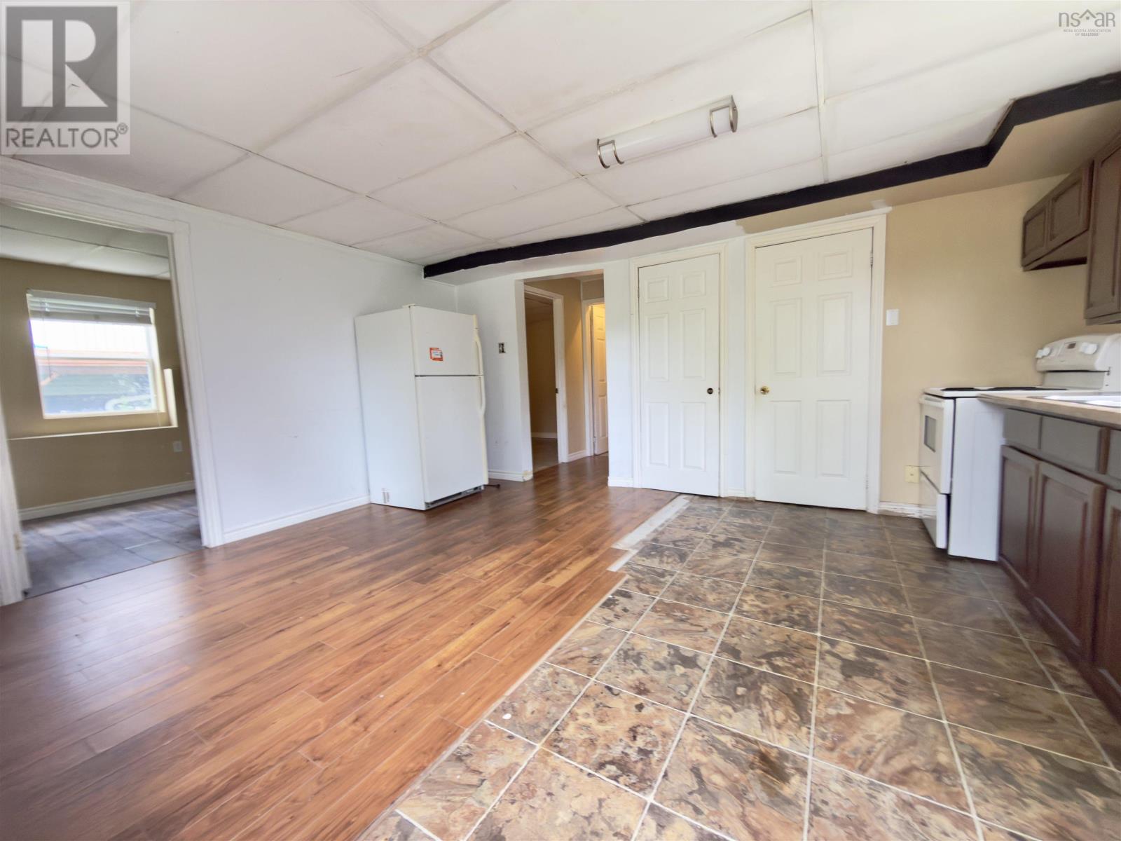Property 25 of 44 of 123 Boxwood Crescent