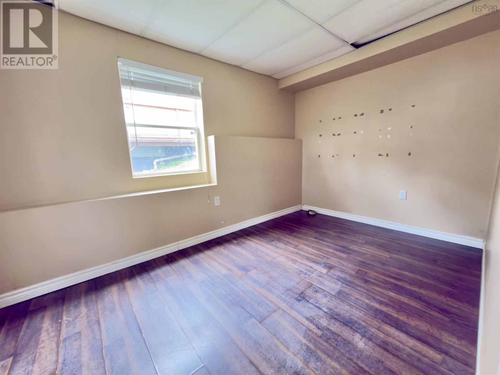 123 Boxwood Crescent - 28