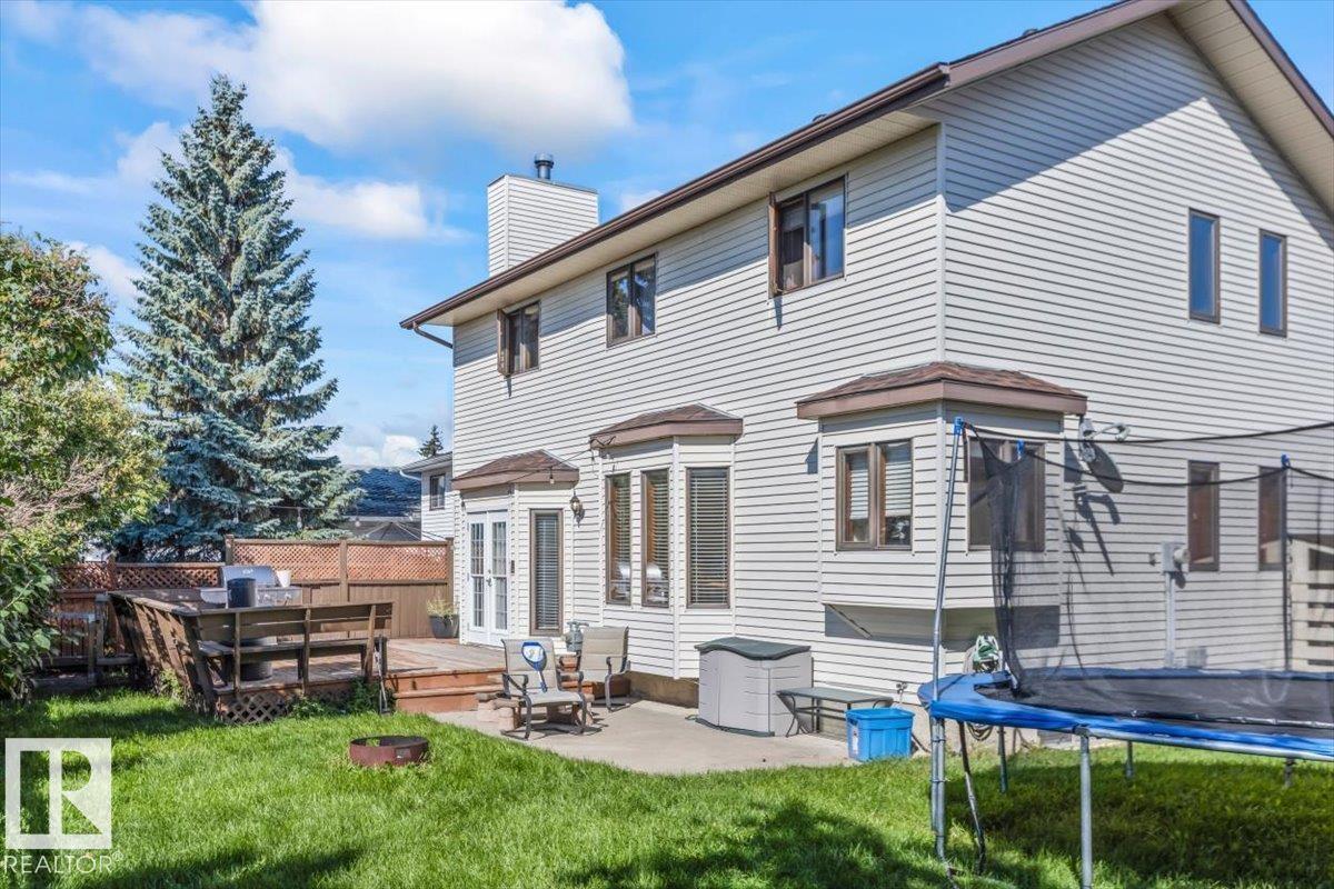 8015 158 AV NW - 43