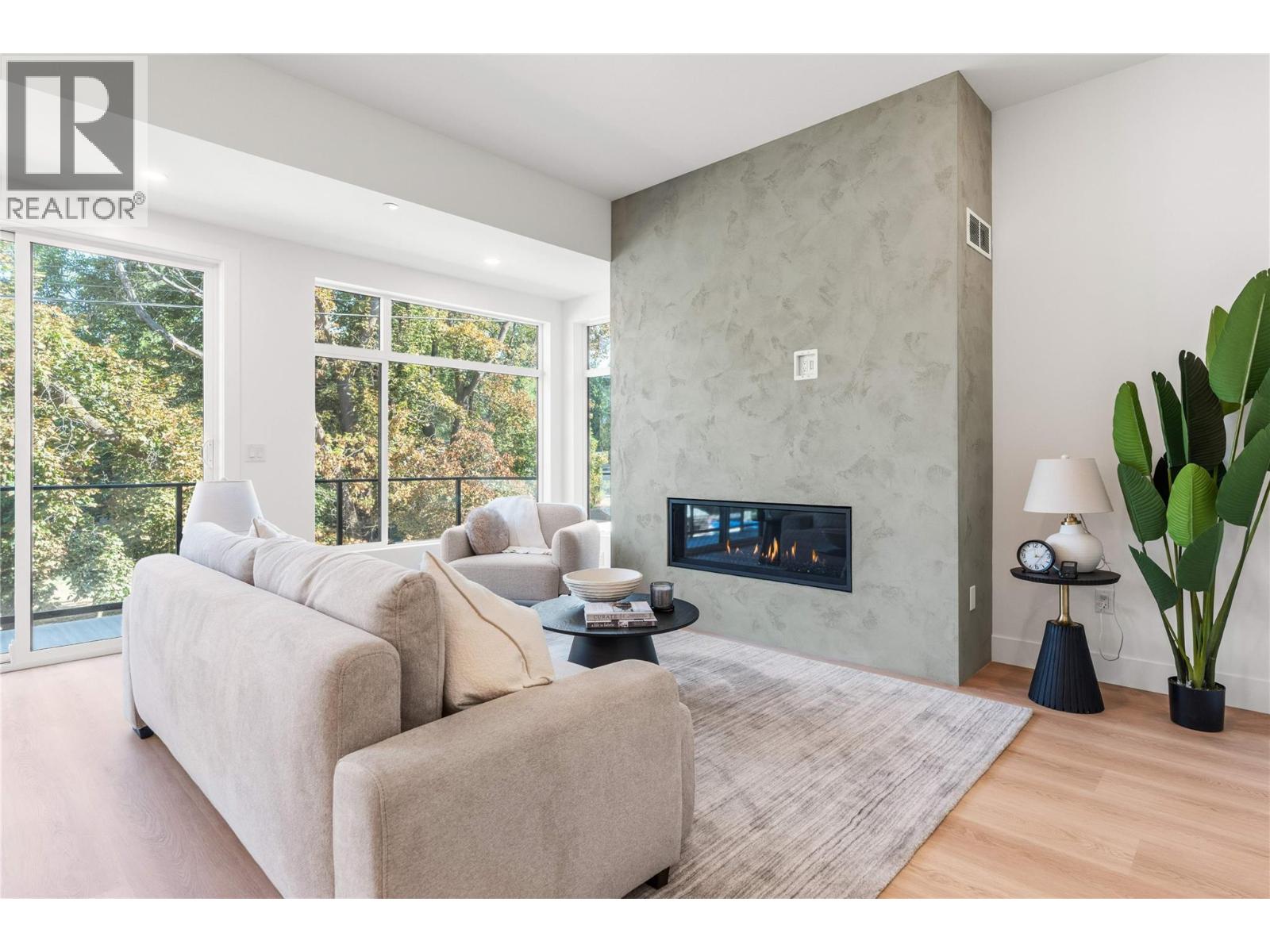 7920 Kidston Road Unit# 9, Coldstream