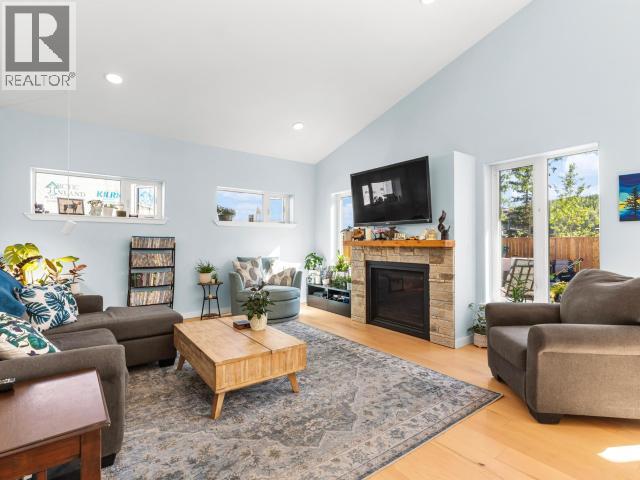 38 OMEGA STREET - 6