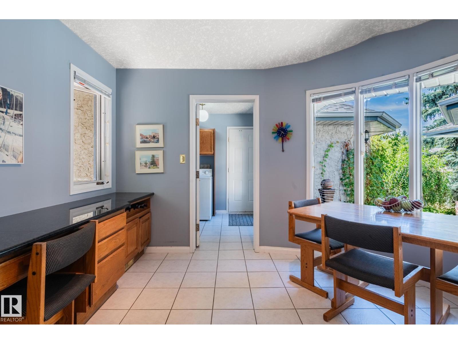 8 EDGEMONT PT - 21