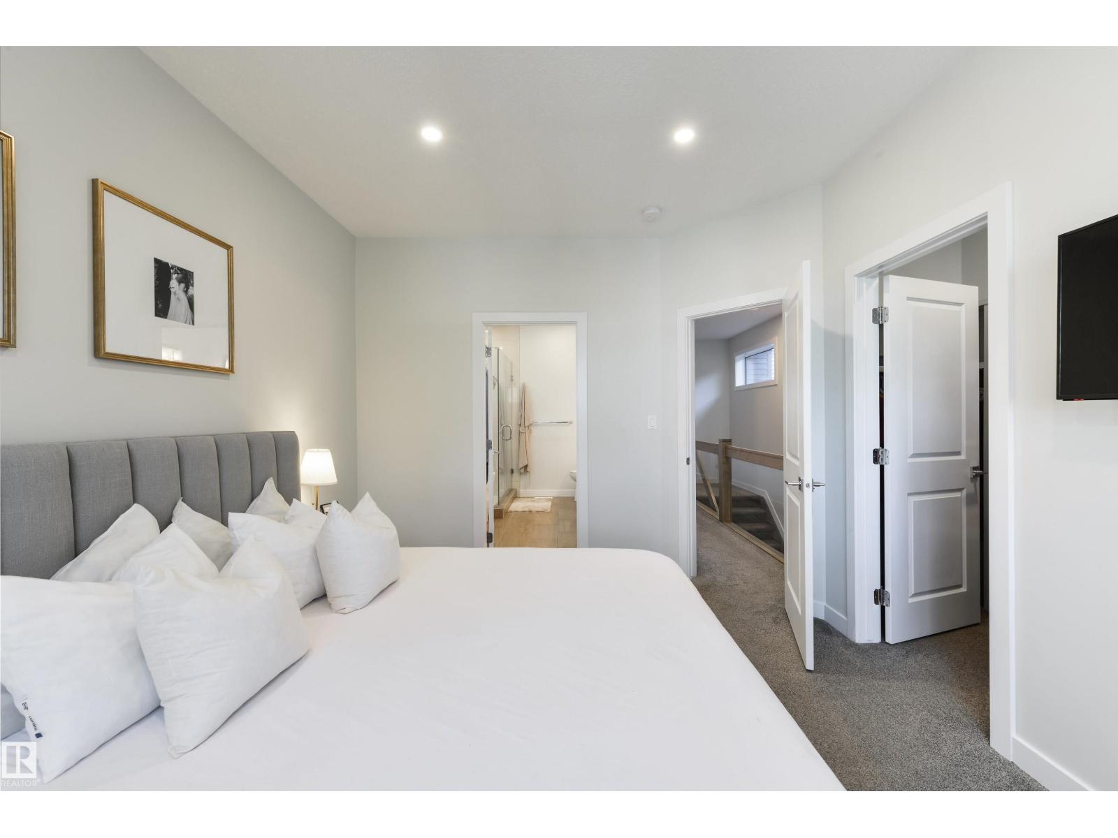 11039 126 ST NW - 23