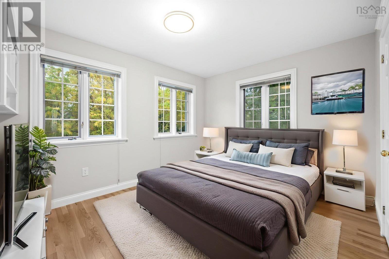 916 Young Avenue - Image 30