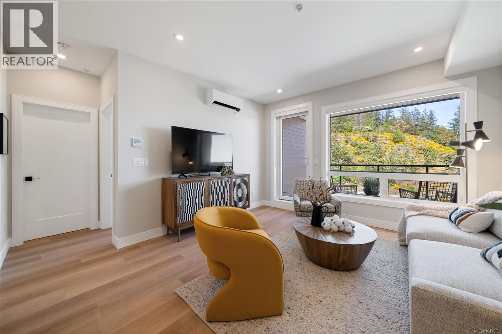 210 1810 Selenite Pl, Langford