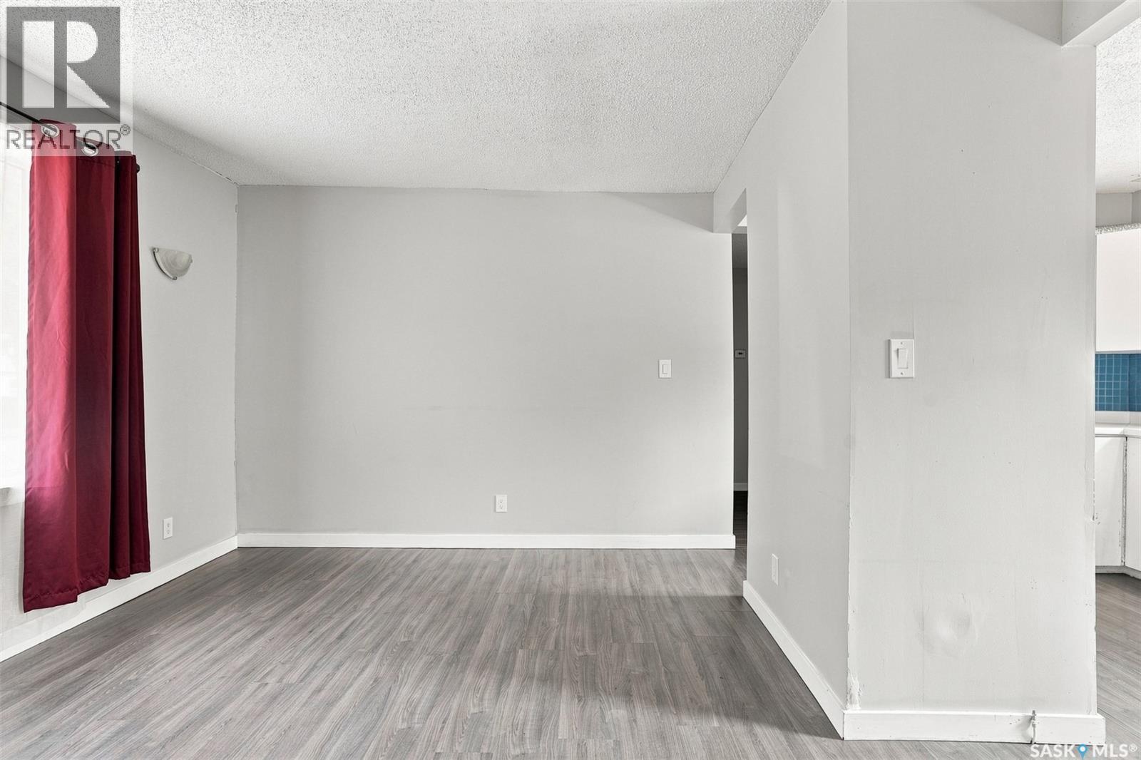 1539 B AVENUE N - 19