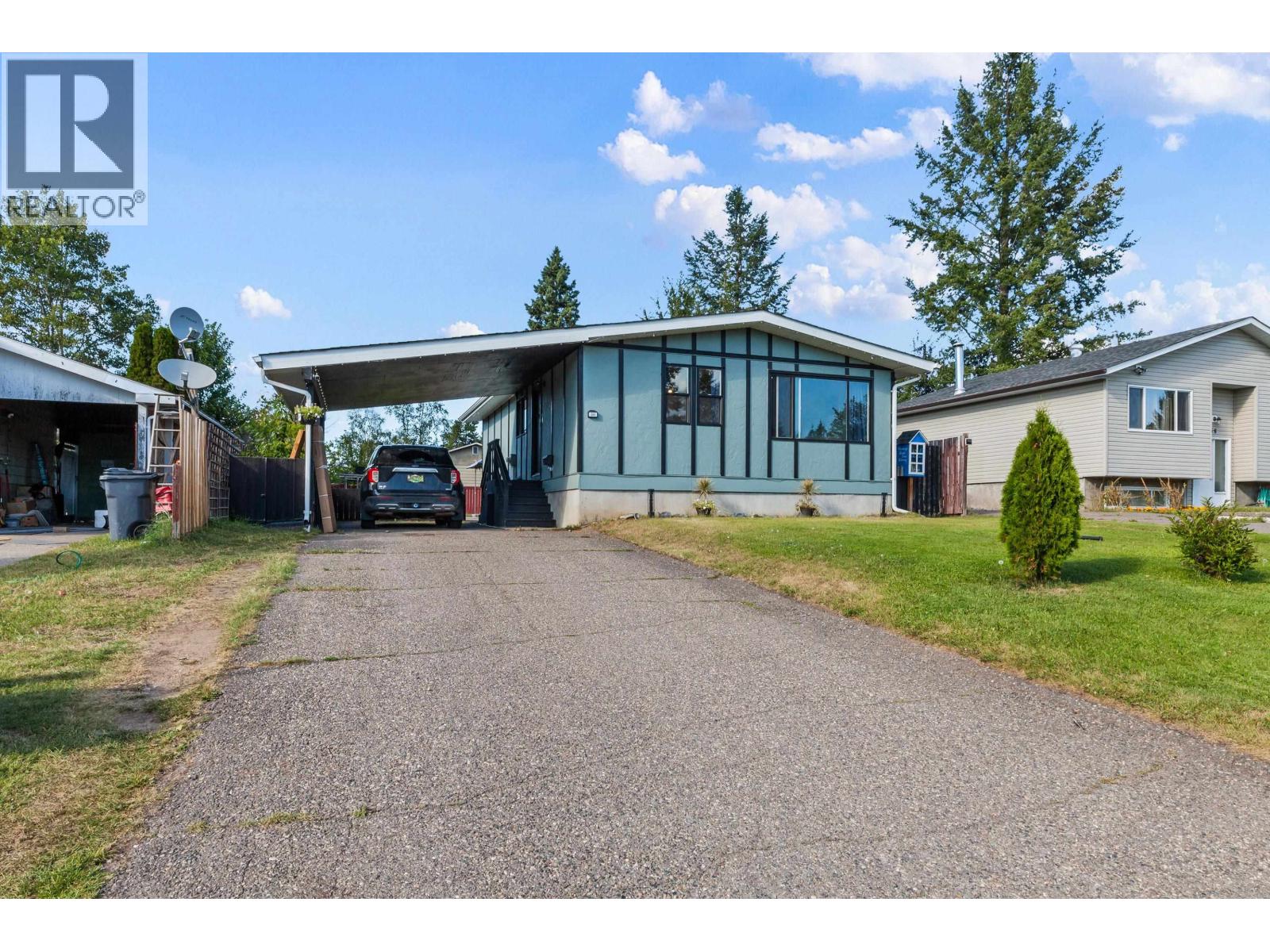 346 CORLESS CRESCENT - 2