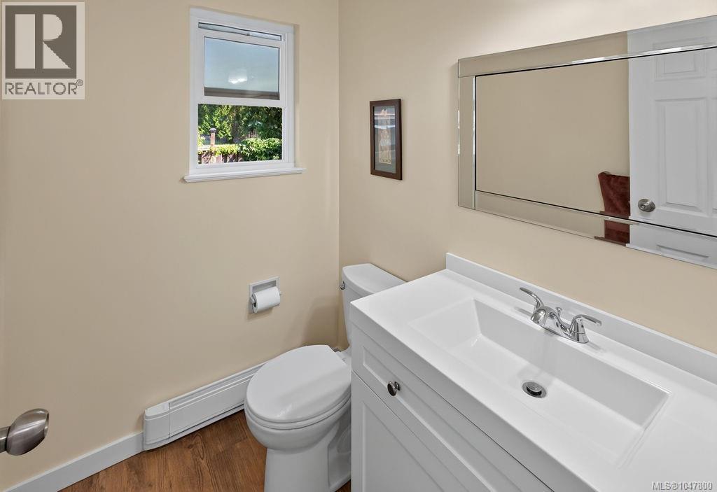 3961 Reynolds Crt, Saanich