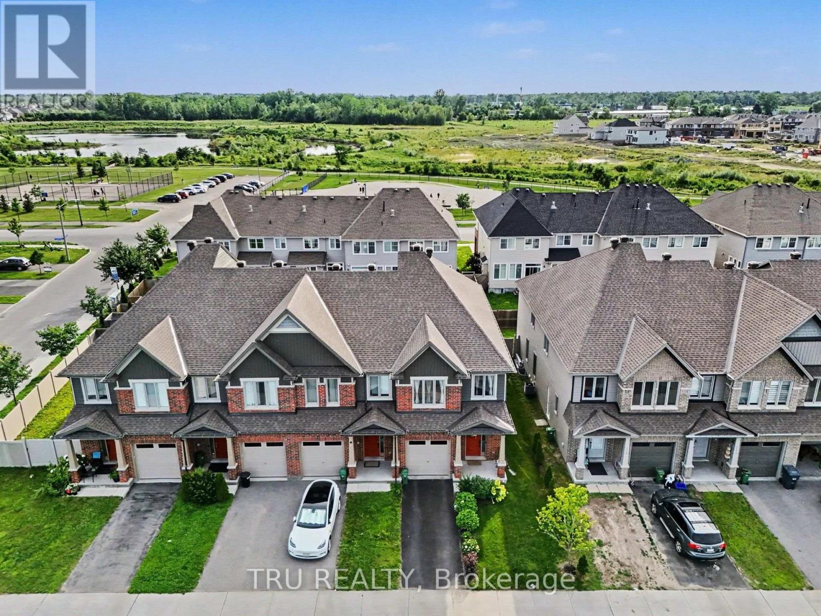 106 LAVATERA STREET - 3