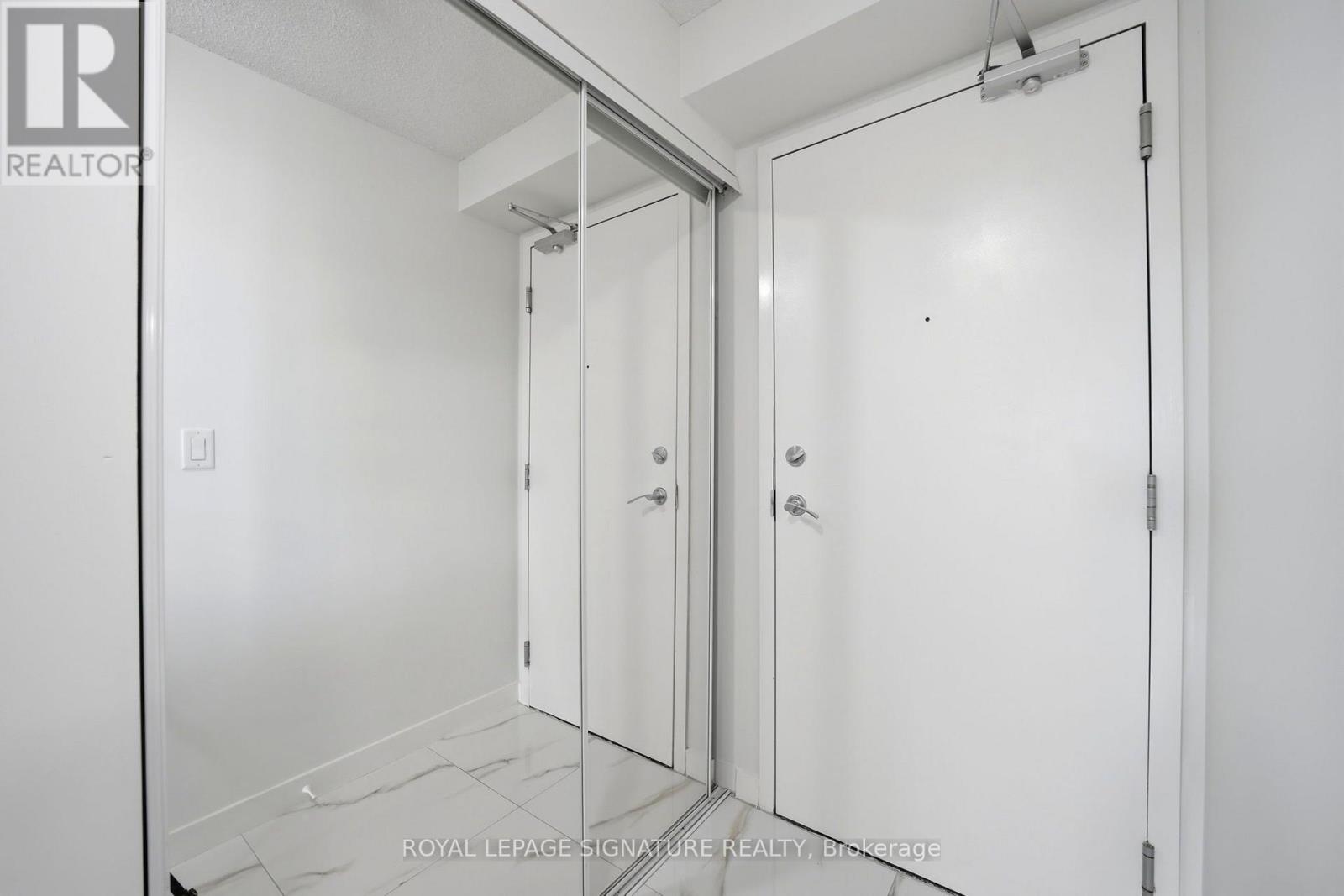 #1703 81 NAVY WHARF COURT - 33