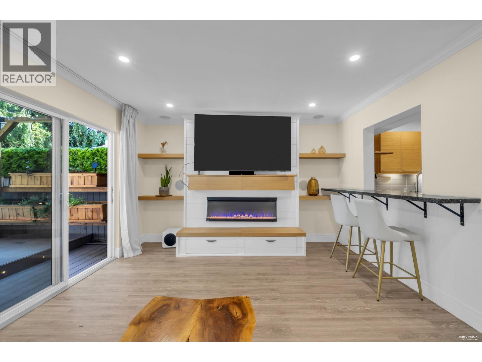 2624 TRETHEWAY DRIVE, Burnaby