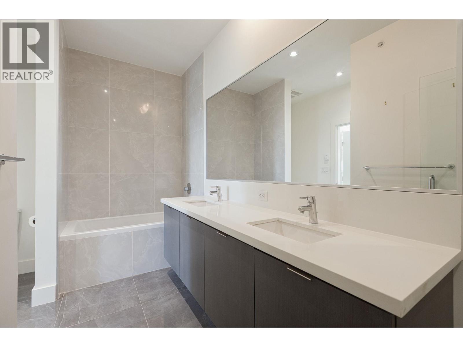 507 3602 ALDERCREST DRIVE, North Vancouver