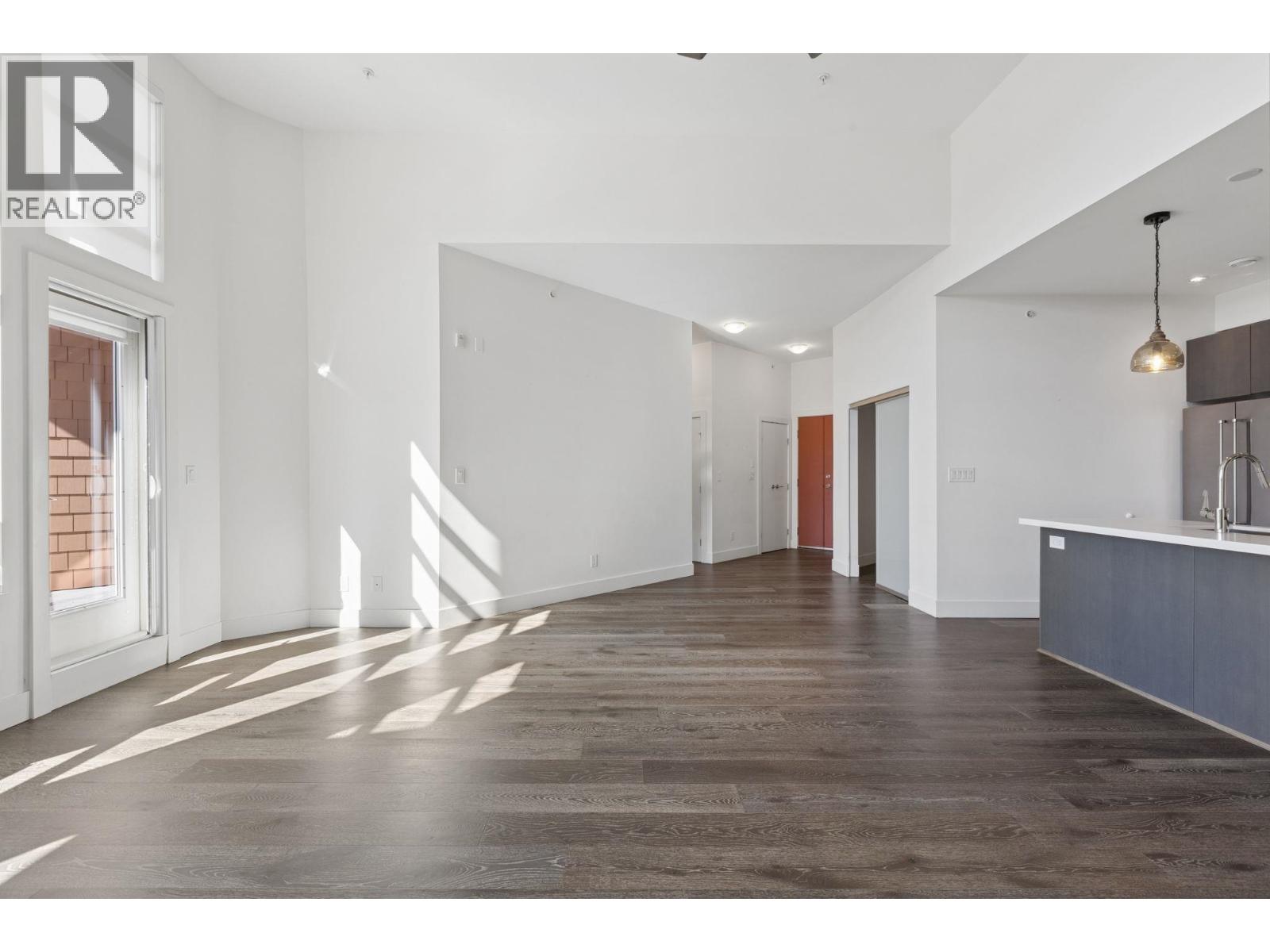 507 3602 ALDERCREST DRIVE, North Vancouver